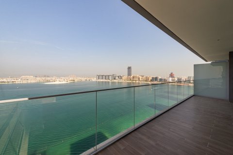 Apartment de 2 dormitorios en EMAAR Beachfront, UAE No. 223474 6