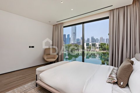 Вилла с 5 спальнями в Jumeirah Islands, ОАЭ №200327