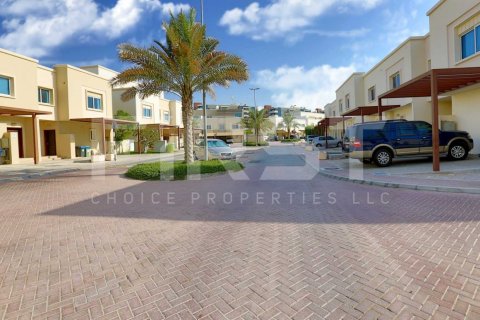 Villa de 3 chambres à Abu Dhabi, UAE No. 172864 16