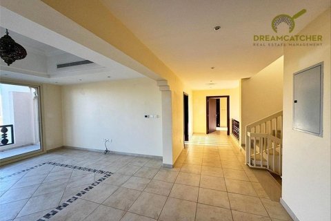 4 bedrooms Villa in Al Hamra Village, UAE No. 34234 12
