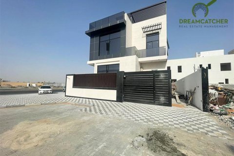 Villa de 4 chambres à Ajman, UAE No. 23038 12