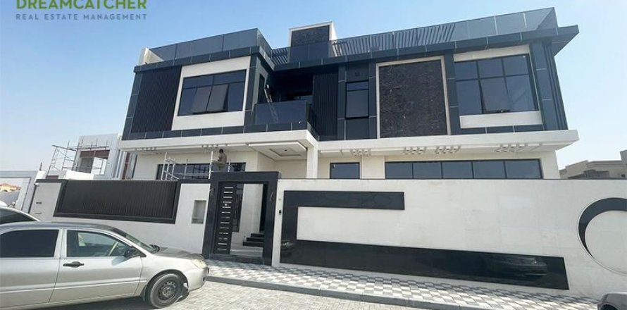 Villa de 4 chambres à Ajman, UAE No. 23038