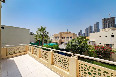 4 bedrooms Villa in Meadows, UAE No. 161268 22
