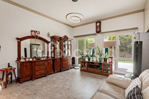 4 bedrooms Villa in Meadows, UAE No. 161268 13