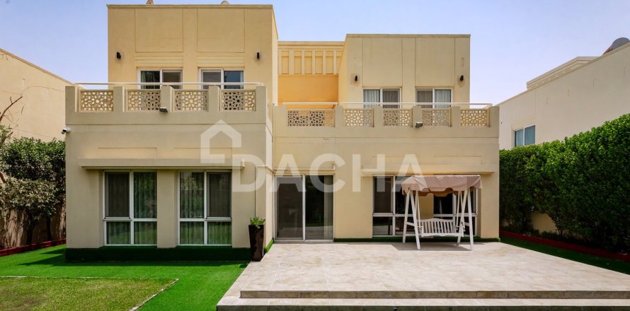 4 bedrooms Villa in Meadows, UAE No. 161268