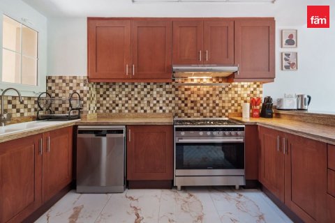 3 bedrooms Townhouse in The Lakes, UAE No. 219314 3