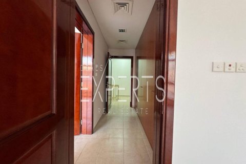 Villa de 4 dormitorios en Abu Dhabi, UAE No. 224129 6