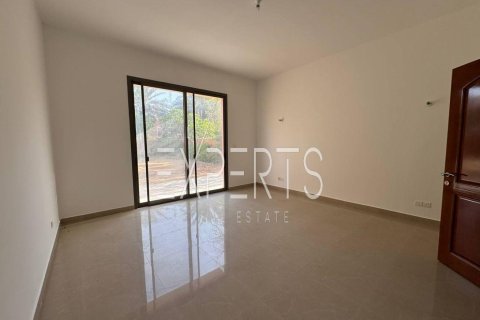 Villa de 4 dormitorios en Abu Dhabi, UAE No. 224129 20