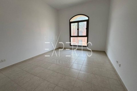 Villa de 4 dormitorios en Abu Dhabi, UAE No. 224129 21