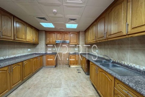 Villa de 4 dormitorios en Abu Dhabi, UAE No. 224129 5