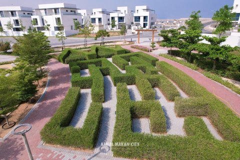 Villa de 5 dormitorios en Dubai, UAE No. 49786 10