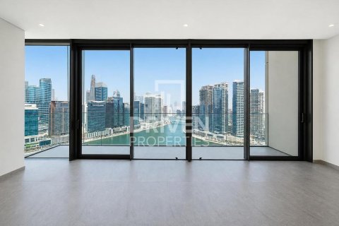 3 bedrooms Apartment in Business Bay, UAE No. 211652 6