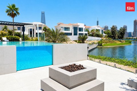 5 bedrooms Villa in Jumeirah Islands, UAE No. 203138