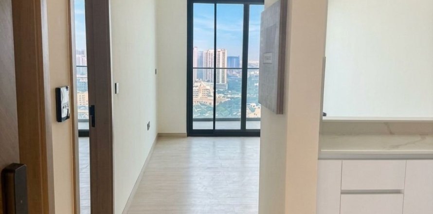 Apartment de 1 dormitorio en Dubai, UAE No. 213318