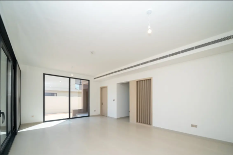 Villa de 4 dormitorios en Jebel Ali, UAE No. 221638 5