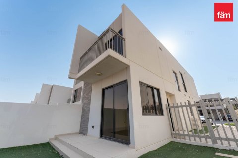 Villa de 3 dormitorios en Dubai, UAE No. 223666