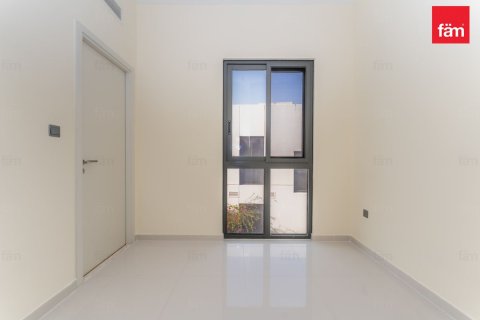 Villa de 3 dormitorios en Dubai, UAE No. 223666 3