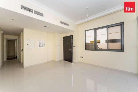 Villa de 3 dormitorios en Dubai, UAE No. 223666 4