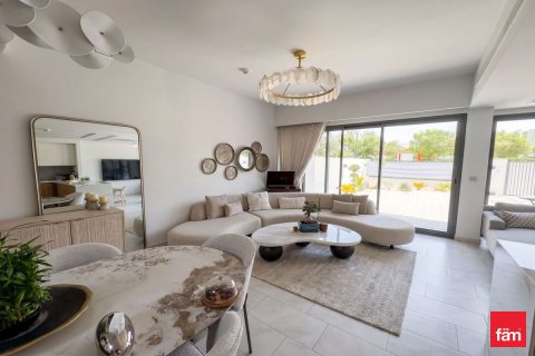 3 bedrooms Villa in Dubai, UAE No. 167151 6