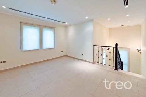 3 bedrooms Villa in Jumeirah Park, UAE No. 220784 16