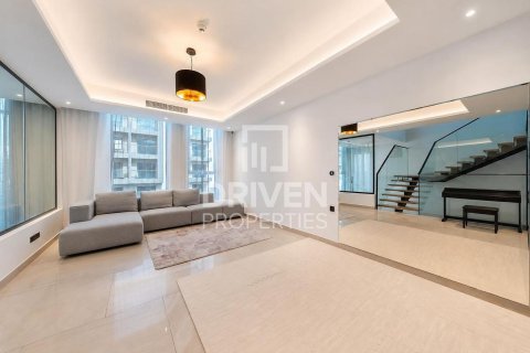 4 bedrooms Townhouse in Jumeirah Village Circle, UAE No. 212732 12