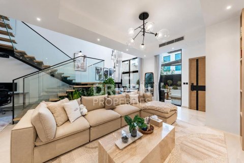 4 bedrooms Townhouse in Jumeirah Village Circle, UAE No. 212732 4