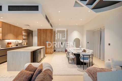 2 bedrooms Apartment in Central Park Tower, UAE No. 212912 5