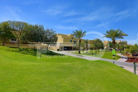 Вилла с 4 спальнями в Al Raha Gardens, ОАЭ №12193 18