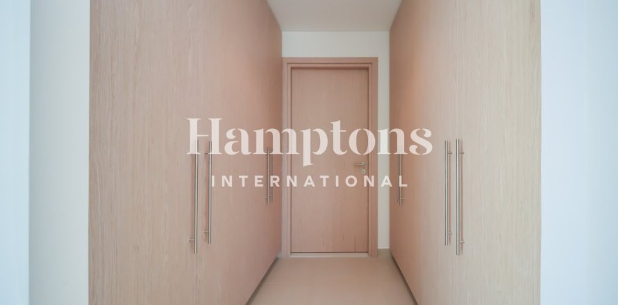 3 bedrooms Apartment in The Views 1, UAE No. 219368