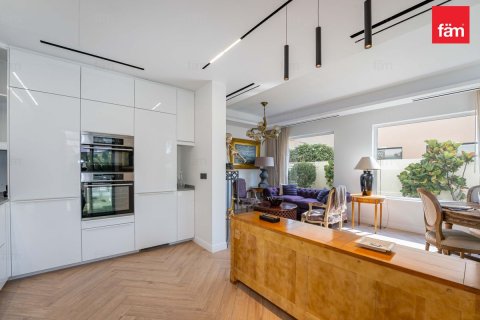 Villa de 2 dormitorios en Dubai, UAE No. 137133 28