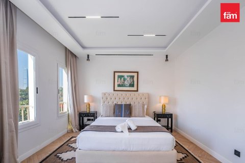 Villa de 2 dormitorios en Dubai, UAE No. 137133 9