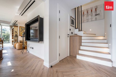 Villa de 2 dormitorios en Dubai, UAE No. 137133 27