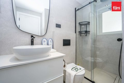 Villa de 2 dormitorios en Dubai, UAE No. 137133 16