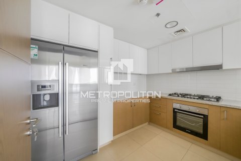 Apartment de 3 dormitorios en Burj Vista, UAE No. 22038 6