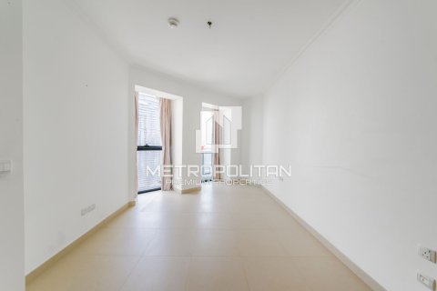 Apartment de 3 dormitorios en Burj Vista, UAE No. 22038 13