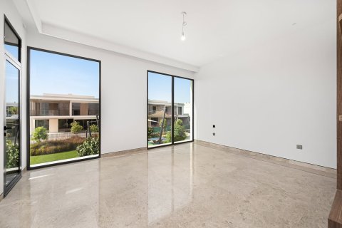 Вилла с 5 спальнями в Tilal Al Ghaf, ОАЭ №204840 7