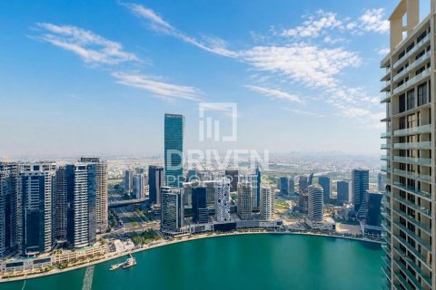 Apartment de 2 dormitorios en Business Bay, UAE No. 218582