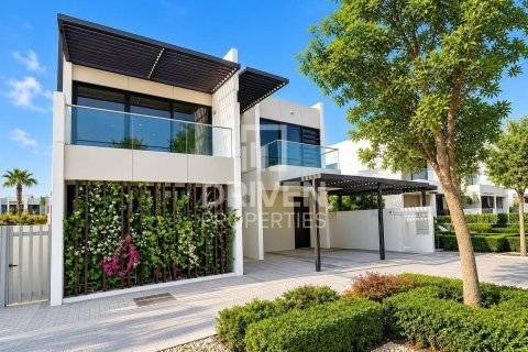 6 bedrooms Villa in Dubai, UAE No. 211200 3