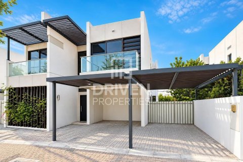6 bedrooms Villa in Dubai, UAE No. 211200 26