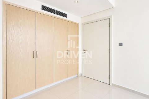 6 bedrooms Villa in Dubai, UAE No. 211200 21