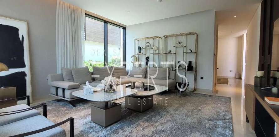 Villa de 5 dormitorios en Saadiyat Island, UAE No. 215541
