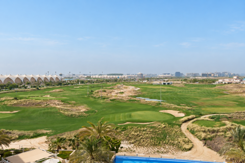 Apartment de 2 dormitorios en  Yas Island, UAE No. 223373