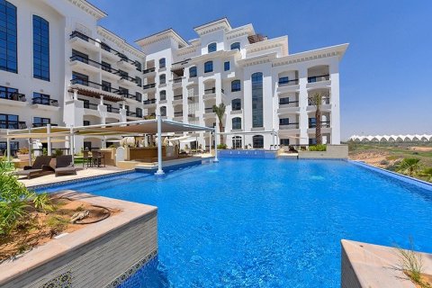 Apartment de 2 dormitorios en Yas Island, UAE No. 223373 9