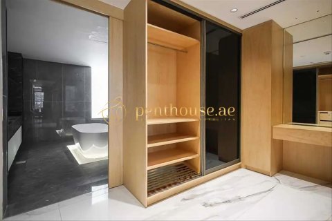 6 bedrooms Villa in Golf City, UAE No. 128981 18