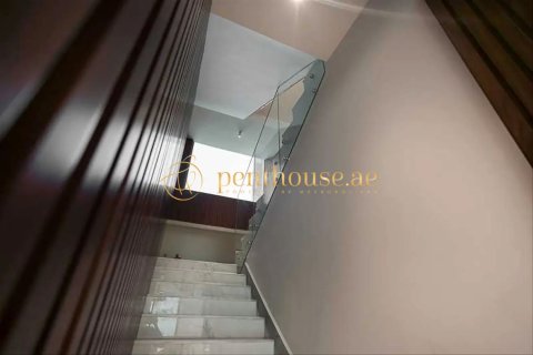 6 bedrooms Villa in Golf City, UAE No. 128981 22
