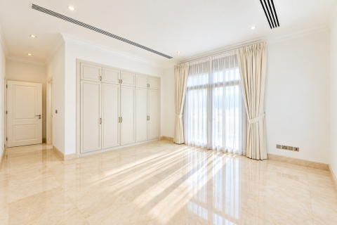 6 bedrooms Villa in Sector E, UAE No. 223486 9
