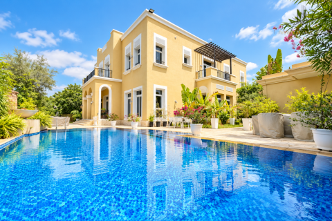 6 bedrooms Villa in Sector E, UAE No. 223486 3