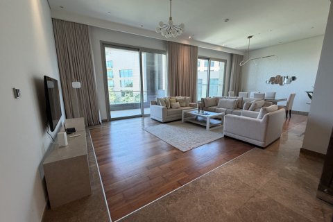 2 bedrooms Apartment in Palm Jumeirah, UAE No. 203515