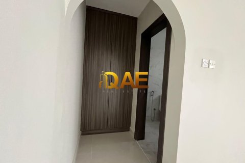 Villa de 4 chambres à Mirdif Villas, UAE No. 35522 6