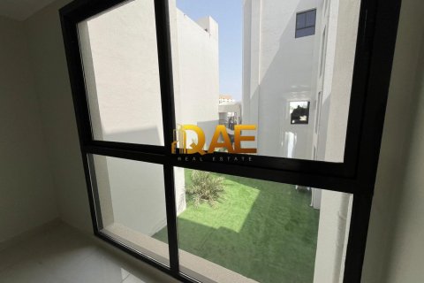 Villa de 4 chambres à Mirdif Villas, UAE No. 35522 16